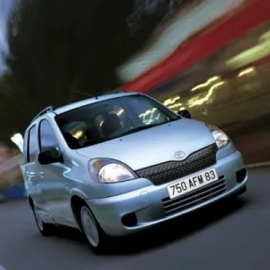 2000 Toyota Yaris Verso Service And Repair Manual