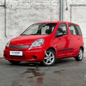 2004 Toyota Yaris Verso Service And Repair Manual