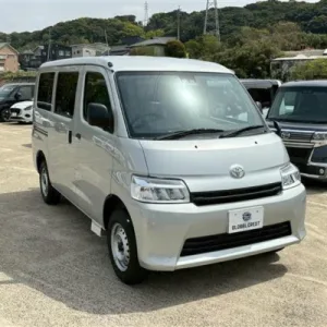 2013 Toyota TownAce Service And Repair Manual